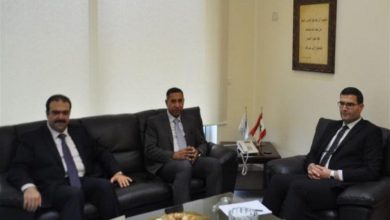 Photo of الحاج حسن بحث مع سفير العراق في التعاون الزراعي