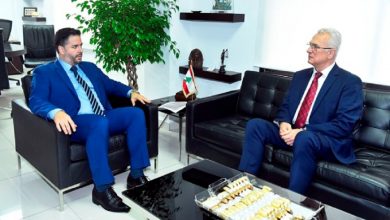 Photo of تعزيز العلاقات الإقتصادية و التجارية بين سلام و سفير المجر