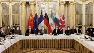 Photo of الوفد الأوروبي يُعلن تعليق مفاوضات النووي مع إيران