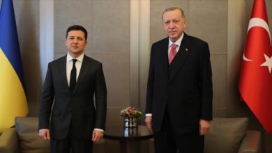 Photo of أردوغان وزيلينسكي يبحثان التطورات في أوكرانيا