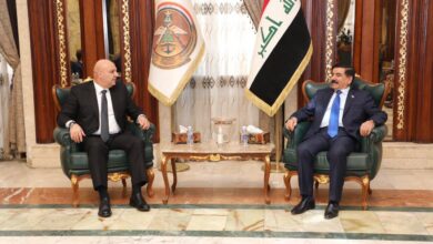 Photo of قائد الجيش عرض سبل دعم المؤسسة العسكرية مع وزير الدفاع العراقي
